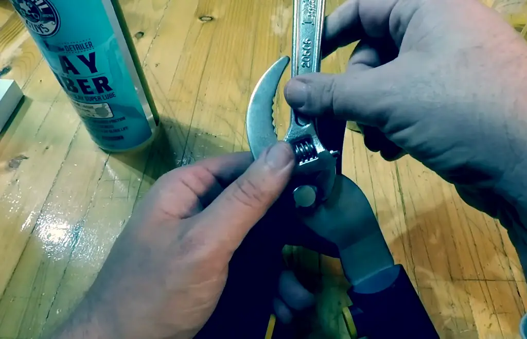 How do sharpen loppers with a whetstone?