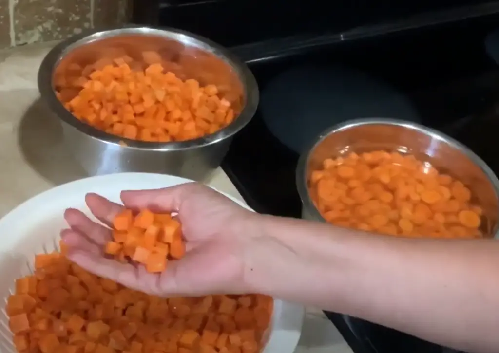 How to Store Carrots