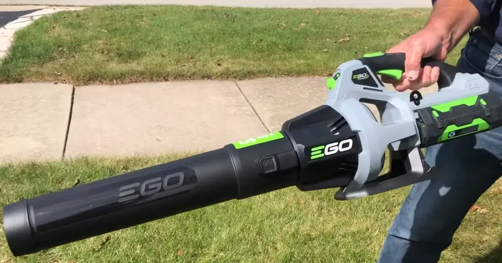 What kind of leaf blower is best?