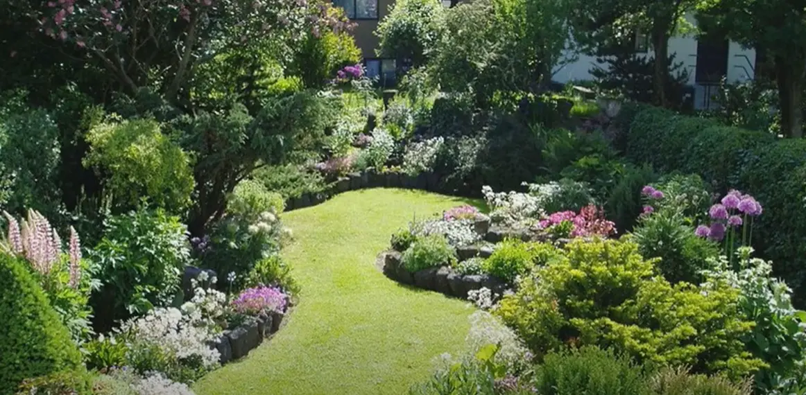 English Garden Ideas - GardenProfy