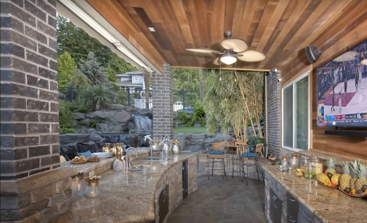 Gazebo vs. Pergola vs. Pavilion What’s the Difference? GardenProfy